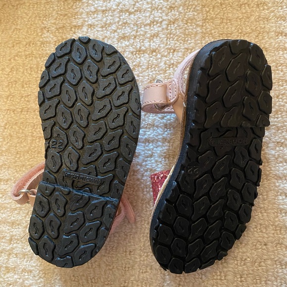 LOT OF BABY - TODDLER GIRL SHOES . LIKE NEW SZ 4-7 - Picture 9 of 16